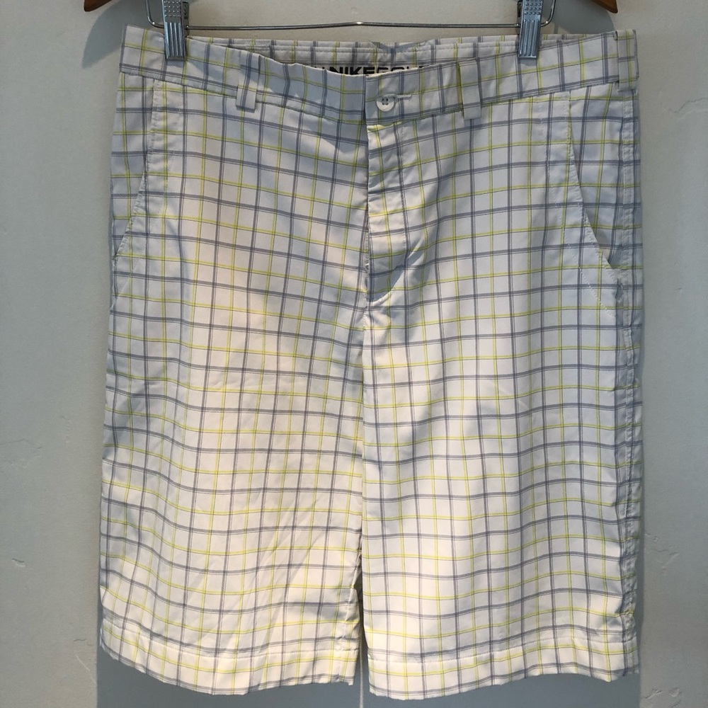 Nike golf shorts